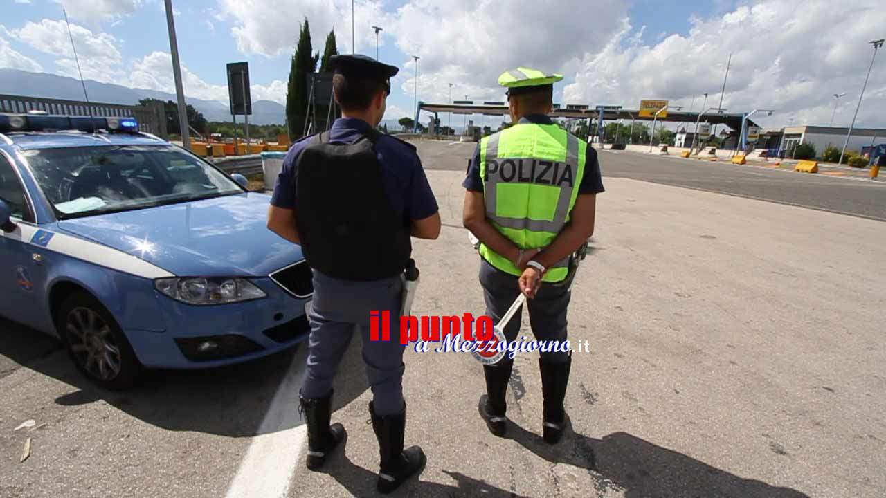 Frosinone – Travolge un’auto con un furgone e scappa, pirata della strada arrestato dalla Polizia