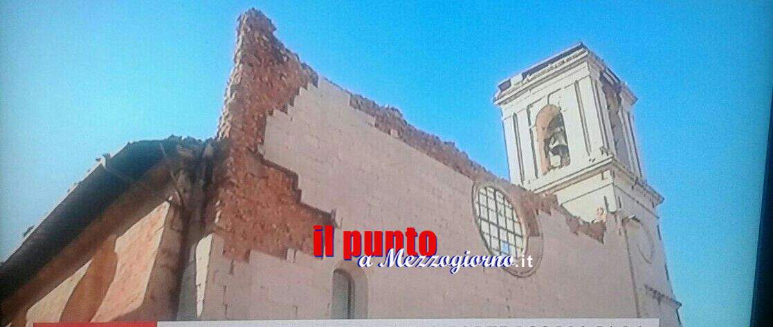 Terremoto, scossa di magnitudo 6.1 con epicentro Norcia. Crolla chiesa di San Benedetto