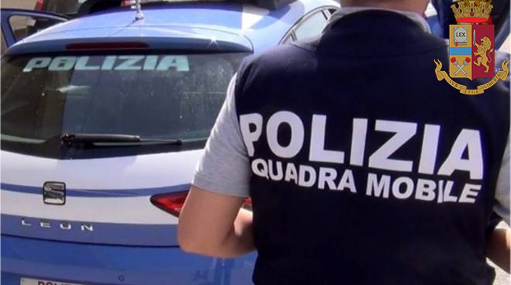Uccisa in strada a Roma mentre malavitosi si sparano, 81enne raggiunta da proiettile vagante