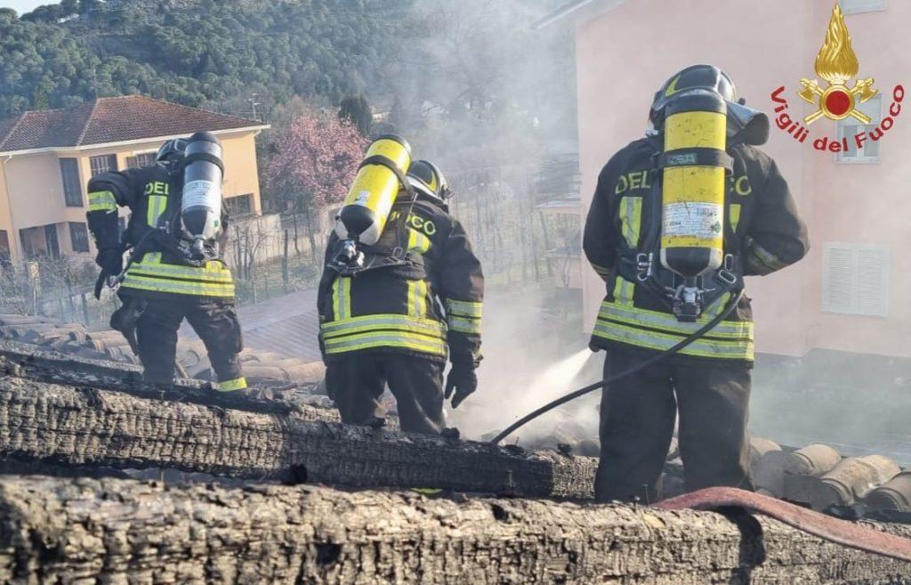 L'intervento dei Vigili del Fuoco a Cappella Morrone