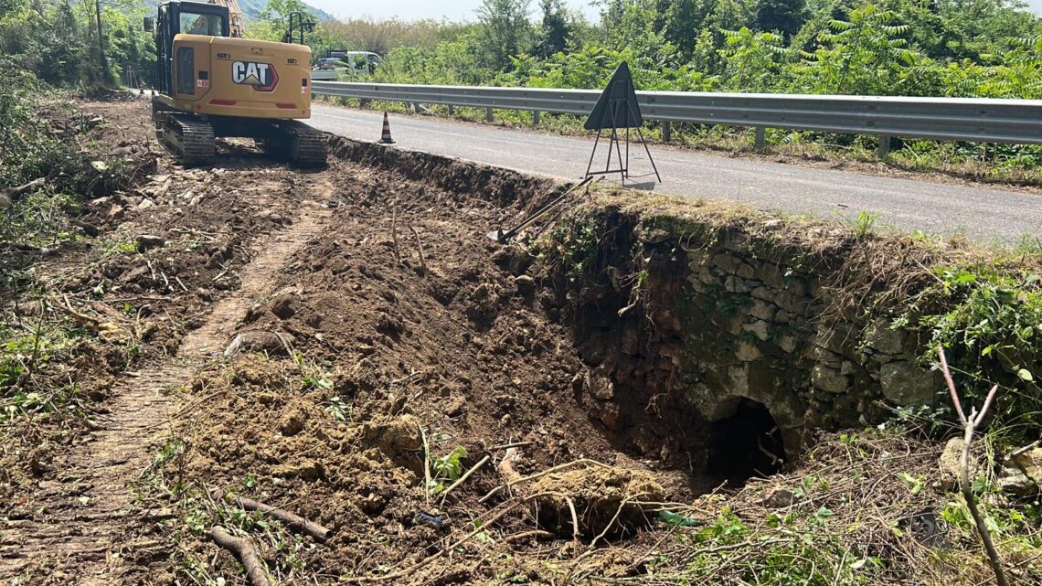 Via ai lavori di ampliamento della SP 143, “Accesso a Villa Santa Lucia”