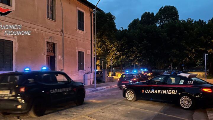 La banda delle spacciatrici, 11 arresti a Latina in operazione antidroga dei carabinieri, 8 sono donne