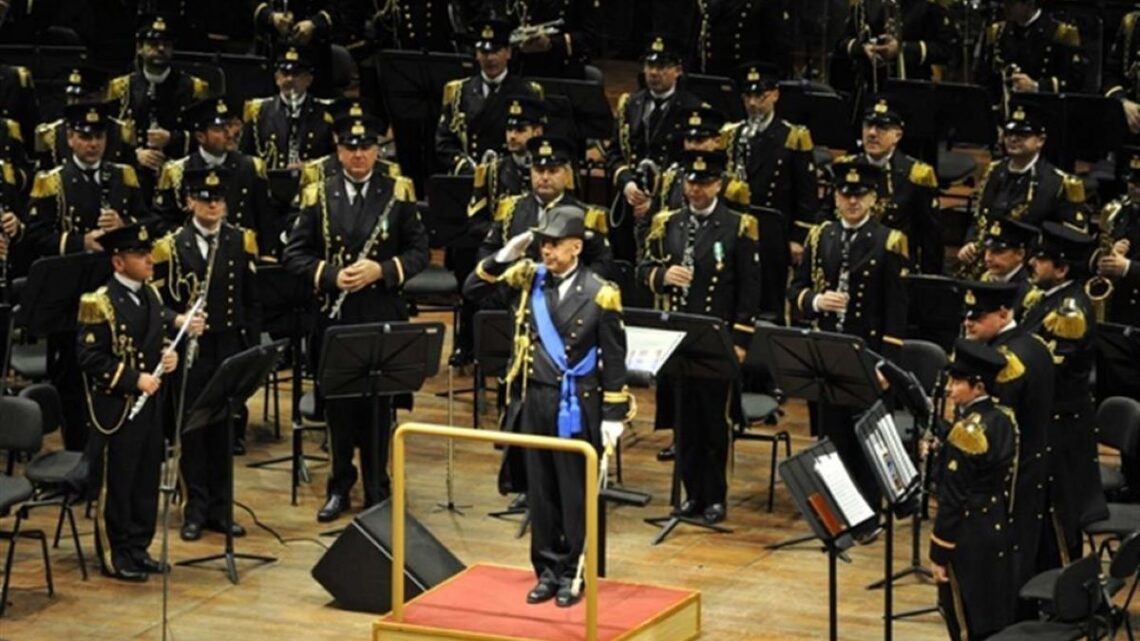 La Banda Musicale della Marina al teatro Manzoni il 16 maggio
