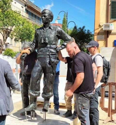 80 °Anniversario della Distruzione di Cassino, posizionata la statua in bronzo del Gen. Anders