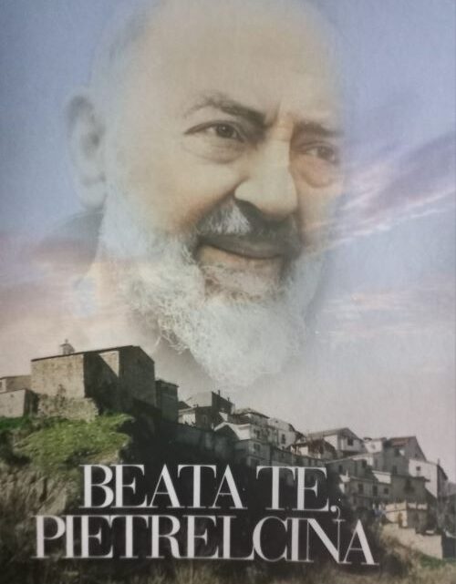 “Beata te Pietrelcina” il volume su San Pio con le foto di Alberto Ceccon