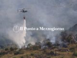 San Pietro Infine – Fiamme su monte Sammucro, elicottero della Regione Campania in azione