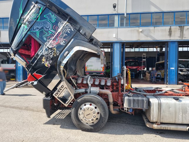 Super camion sull’A1 a Ferentino, fermato tir con motore modificato capace di superare i 160 chilometri orari