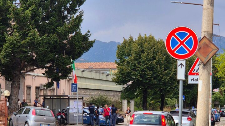 Protesta in carcere a Cassino, detenuti incendiano materassi