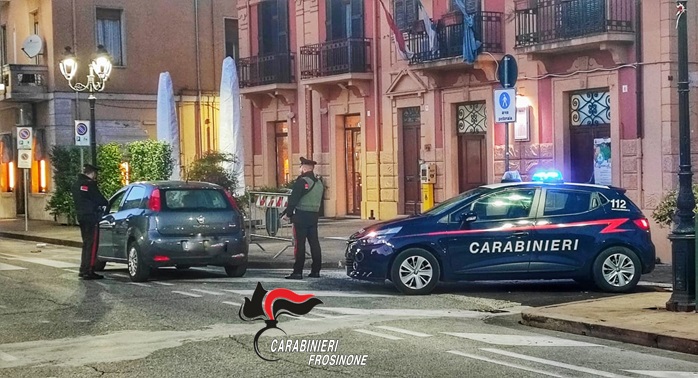 Sora, rissa in centro per futili motivi. Due arresti dei Carabinieri