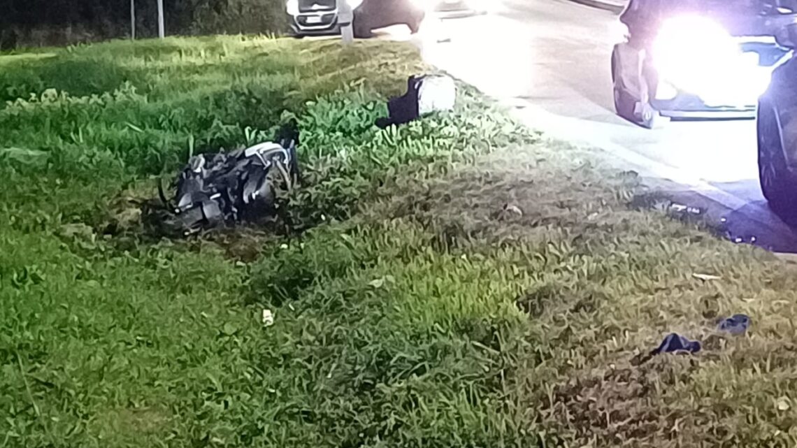 Incidente stradale a Sant’Angelo in Theodice, scooter contro auto, grave un uomo