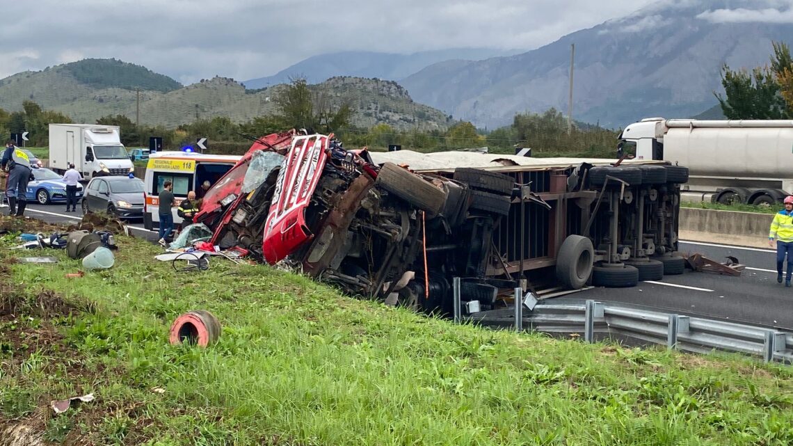 Incidente stradale mortale tra Cassino e Caianello, A1 chiusa e viabilità esterna in tilt