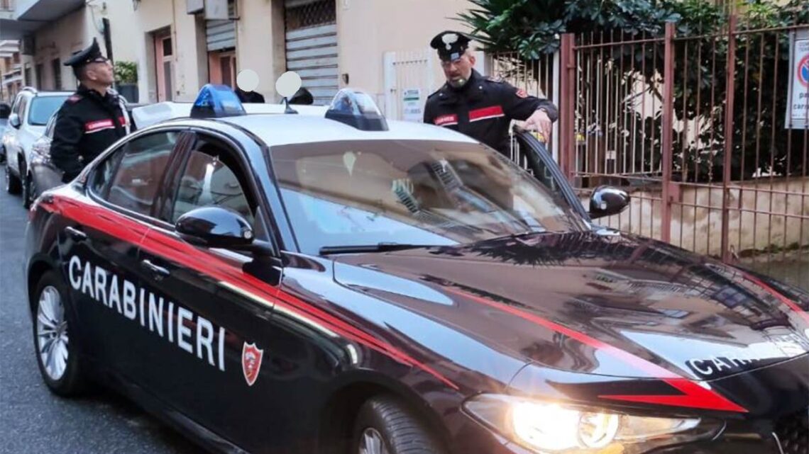 Accoltellato e ucciso dalla compagna a Nettuno, 36enne si consegna ai carabinieri