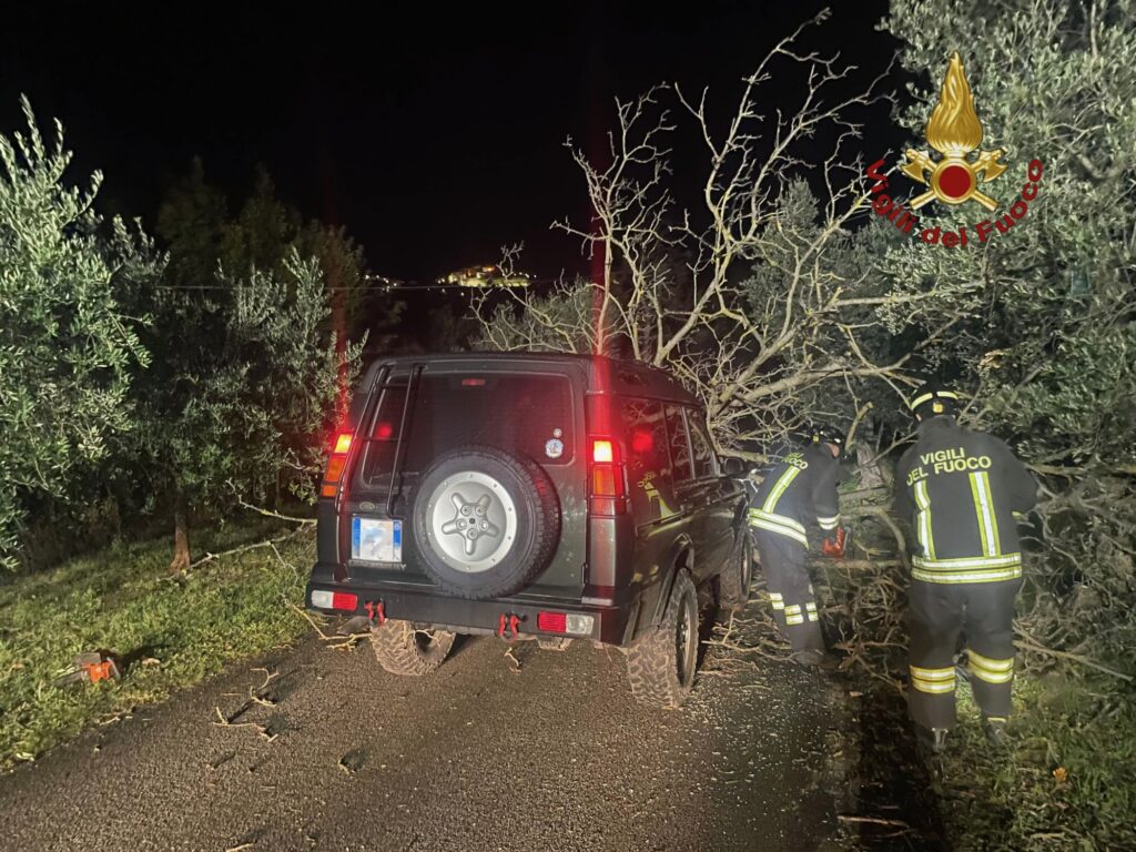 Maltempo Imperversa Su Provincia Di Isernia Interventi Dei Vigili