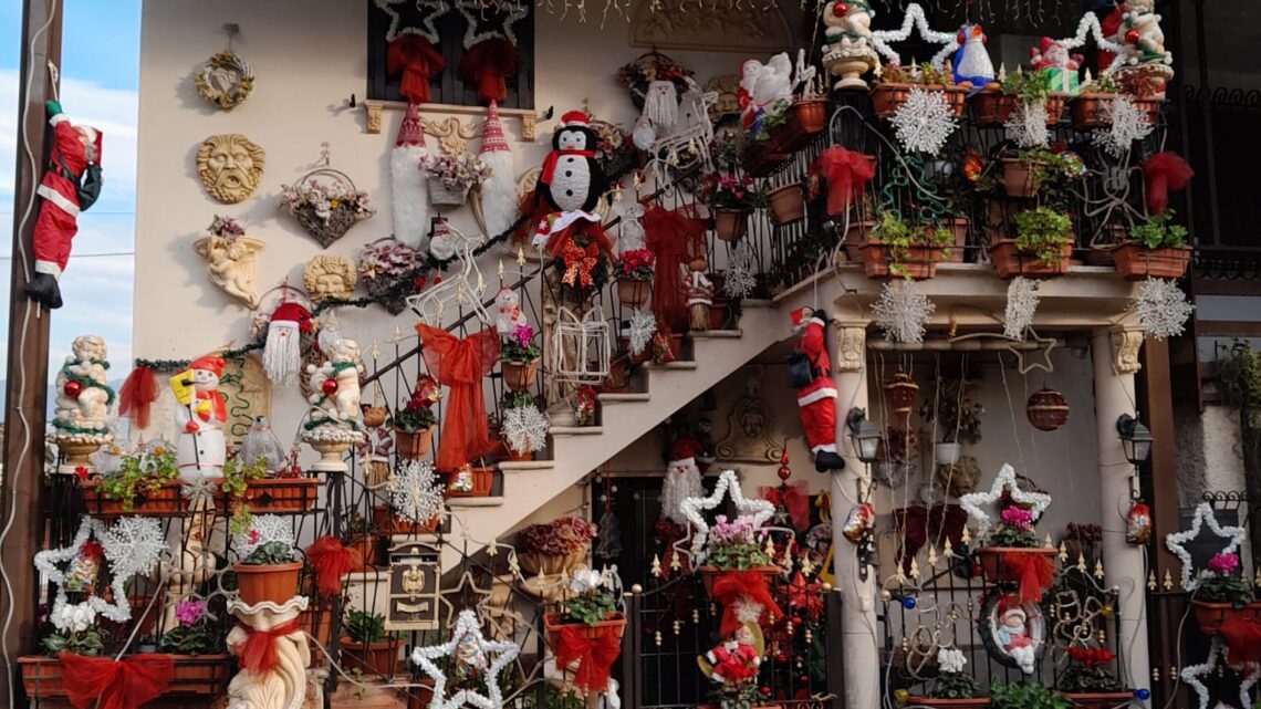 A Cassino la Casa del Natale della famiglia Pallucci, si rinnova tradizione decennale