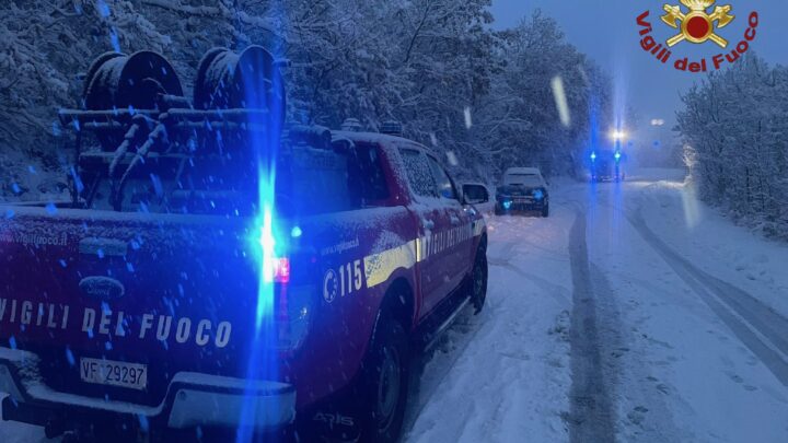 Chiusa per neve la SS17 a Rivisondoli e Pettorano sul Gizio